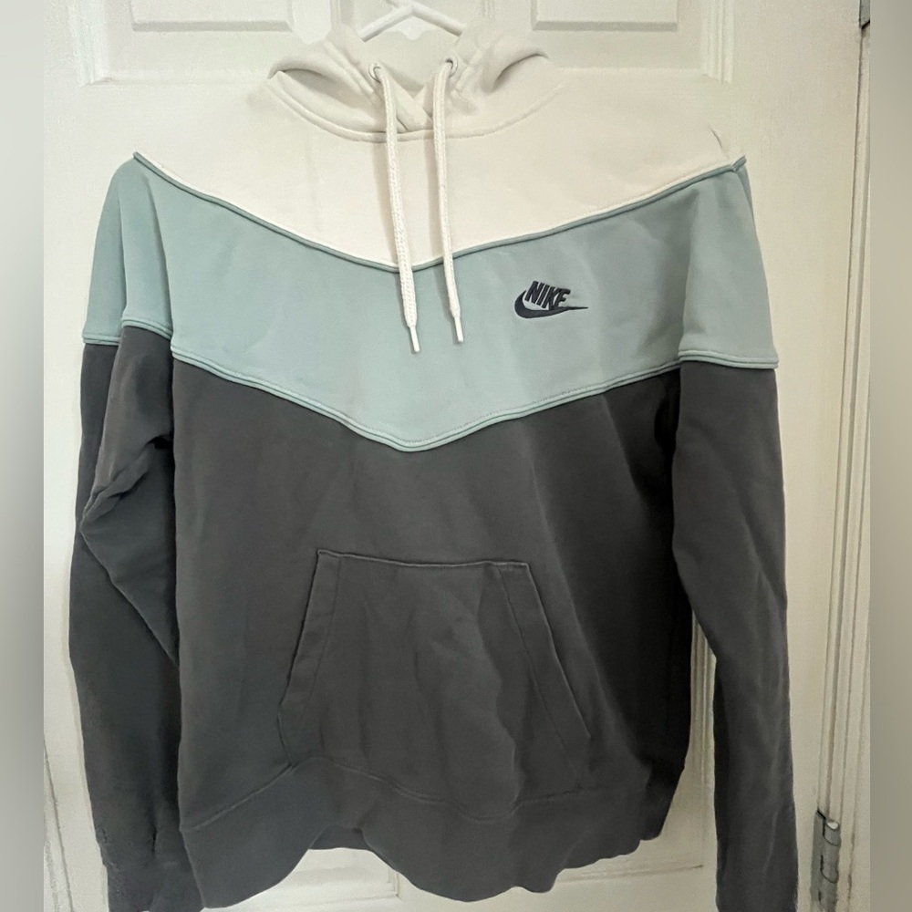 Nike sweatshirt